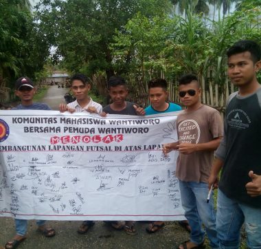 Warga Desa Wantiworo (Foto: IST)