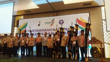 Menpora, Imam Nachrowi Bersama Gubernur Sultra, Ali Mazi, Ketua Kwarnas Pramuka, Adhyaksa Dault Usai Pembukaan Munas (Foto: Uun Alfian)