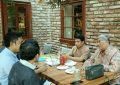 Ketua Komisi IV DPRD Sultra, Yaudu Salam Ajo Bersama Gubernur Sultra, Ali Mazi (Foto: IST)