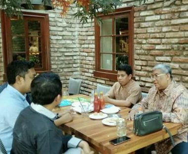 Ketua Komisi IV DPRD Sultra, Yaudu Salam Ajo Bersama Gubernur Sultra, Ali Mazi (Foto: IST)