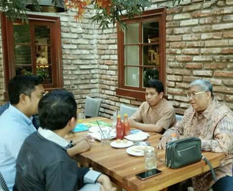 Ketua Komisi IV DPRD Sultra, Yaudu Salam Ajo Bersama Gubernur Sultra, Ali Mazi (Foto: IST)