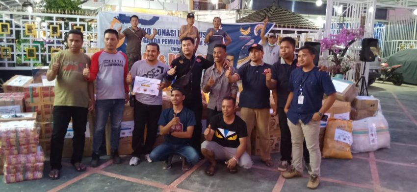Ketua Garda Pemuda Nasdem Sultra Bersama Pengurusnya (Foto: Jubirman)