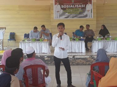Ketua DPC Granat Konut, Gafur Saat Membawa Materi di Sosialisasi Bahaya Narkoba (Foto: Redaksi)