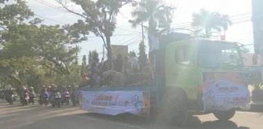 Suasana Konvoi oleh KPU Kendari (Foto: Jarman)
