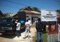 Massa Aksi Saat Mendatangi Sekretariat Bawaslu Buton Selatan (Foto: Muhammad Irfan Sahidin)