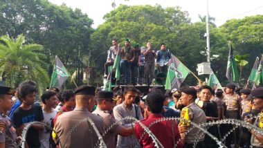 Suasana Aksi PB HMI di Depan Kantor KPU RI (Foto: IST)