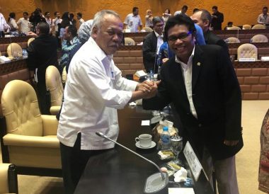 Ridwan Bae, berpose bersama Menteri PUPR RI Basuki Hadimuljono
